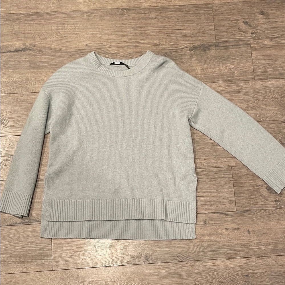 Jenni Kayne cashmere sweater